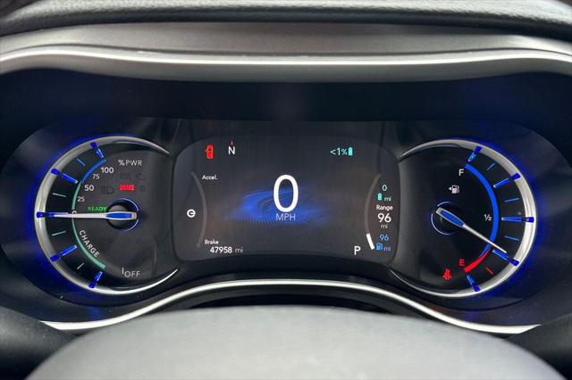 2024 Chrysler Pacifica Hybrid Select