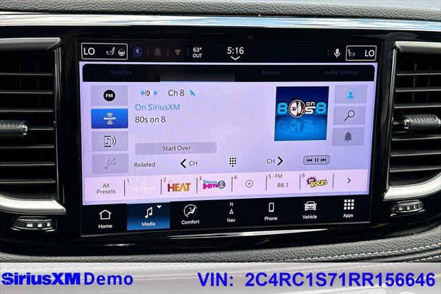 2024 Chrysler Pacifica Hybrid Select