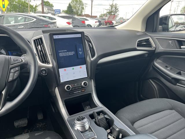 2022 Ford Edge SE