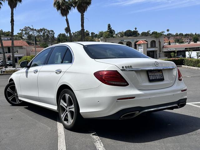 2017 Mercedes-Benz E-CLASS E 300 E 300 * TURBO * AMG SPORT PACKAGE * AMBIENT LIGHTS