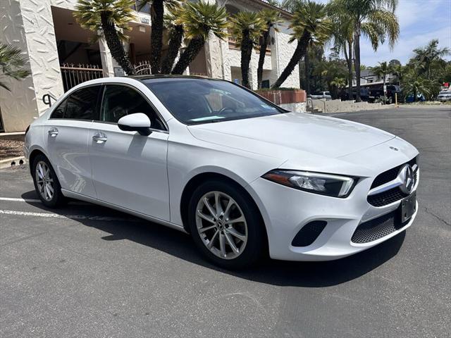 2020 Mercedes-Benz A 220 A 220 * AMBINET LIGHTING * MOONROOF *