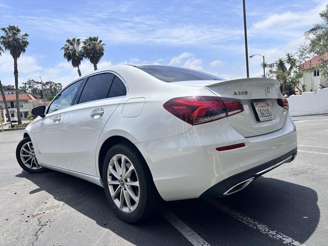 2020 Mercedes-Benz A 220 A 220 * AMBINET LIGHTING * MOONROOF *