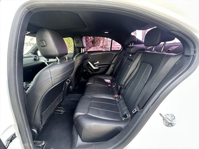 2020 Mercedes-Benz A 220 A 220 * AMBINET LIGHTING * MOONROOF *