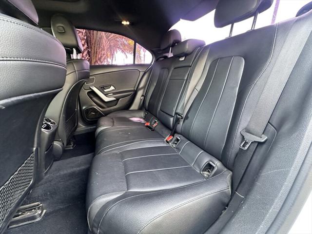 2020 Mercedes-Benz A 220 A 220 * AMBINET LIGHTING * MOONROOF *