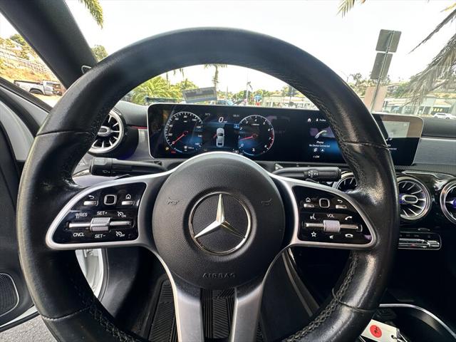 2020 Mercedes-Benz A 220 A 220 * AMBINET LIGHTING * MOONROOF *
