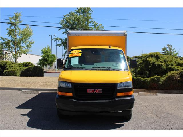 2021 GMC Savana Cutaway Work Van
