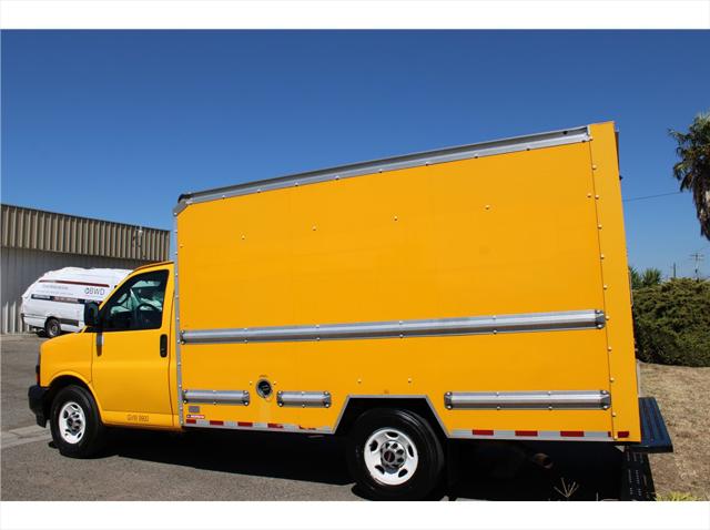 2021 GMC Savana Cutaway Work Van