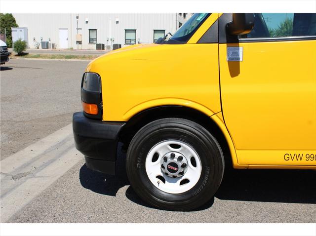 2021 GMC Savana Cutaway Work Van