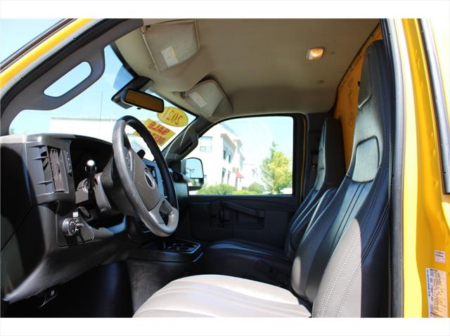 2021 GMC Savana Cutaway Work Van