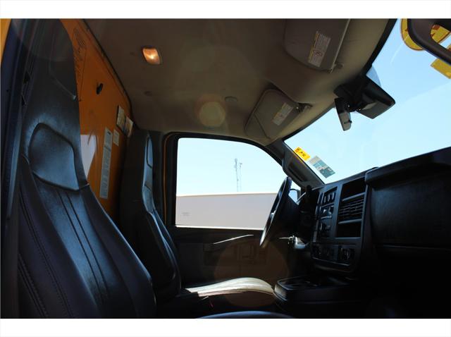 2021 GMC Savana Cutaway Work Van