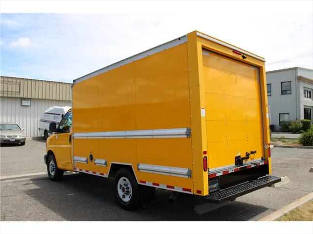 2021 GMC Savana Cutaway Work Van