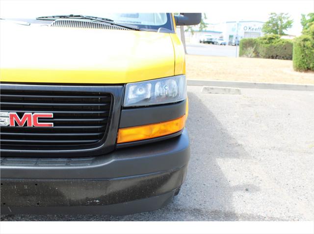 2021 GMC Savana Cutaway Work Van
