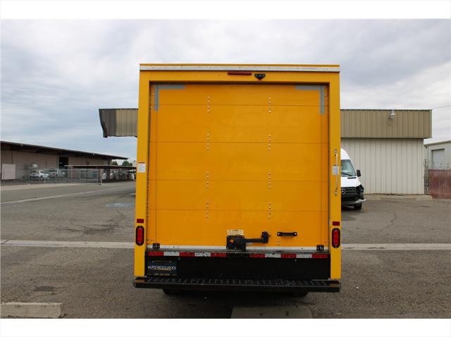 2021 GMC Savana Cutaway Work Van