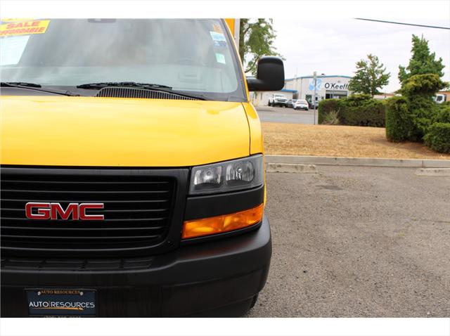 2021 GMC Savana Cutaway Work Van