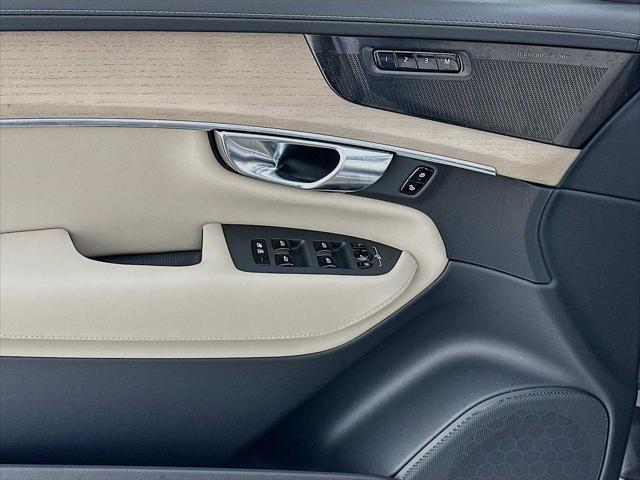 2026 Volvo XC90 Plug-In Hybrid Ultra, T8 AWD, Electric/Gasoline, Bright, 7 Seats