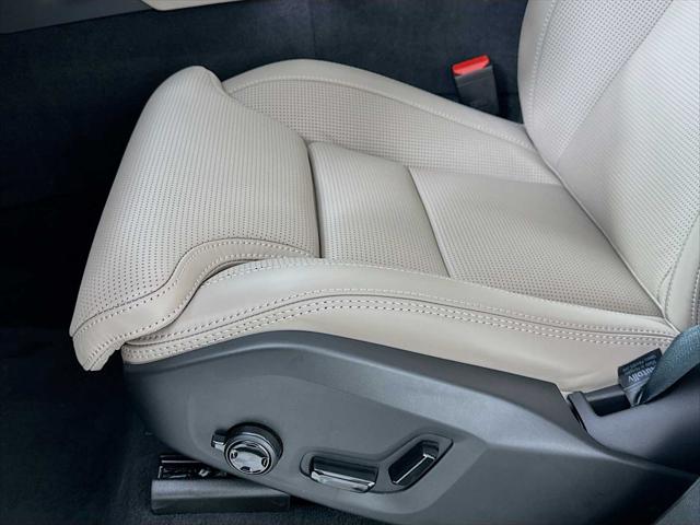 2026 Volvo XC90 Plug-In Hybrid Ultra, T8 AWD, Electric/Gasoline, Bright, 7 Seats