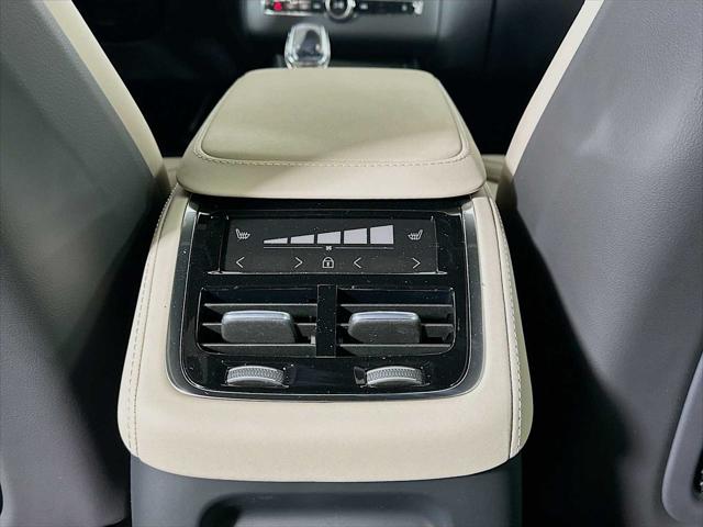 2026 Volvo XC90 Plug-In Hybrid Ultra, T8 AWD, Electric/Gasoline, Bright, 7 Seats