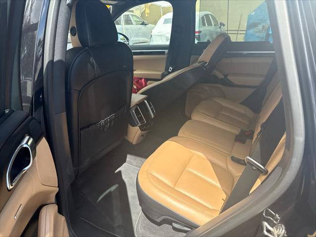 2016 Porsche Cayenne E-Hybrid S