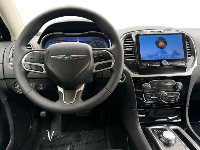 2023 Chrysler 300 Touring L AWD