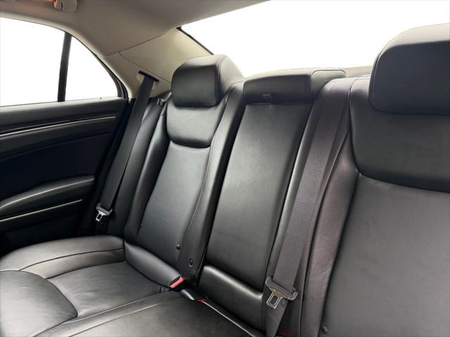 2023 Chrysler 300 Touring L AWD