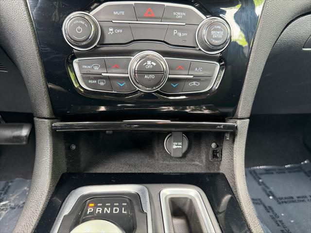 2023 Chrysler 300 Touring L AWD