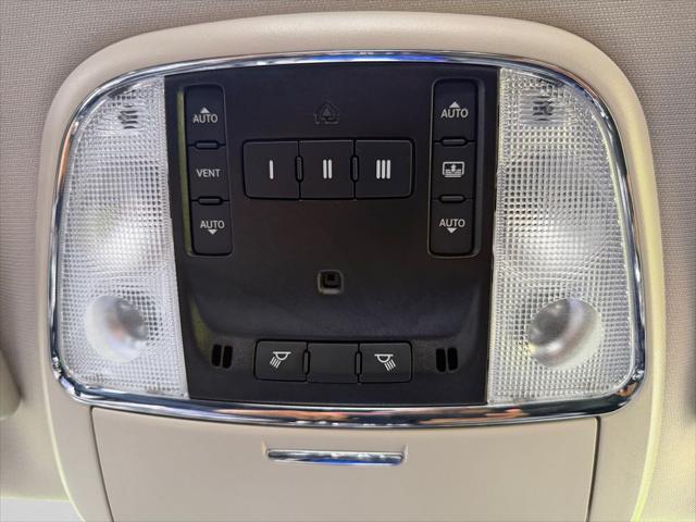 2023 Chrysler 300 Touring L AWD