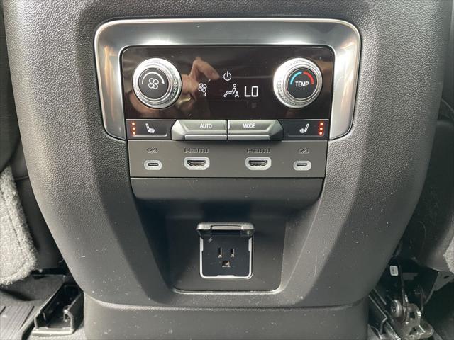 2024 GMC Yukon XL 4WD Denali Ultimate
