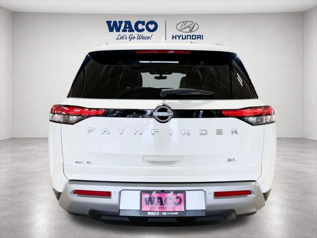 2024 Nissan Pathfinder SL FWD