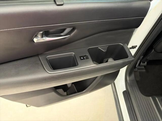 2024 Nissan Pathfinder SL FWD