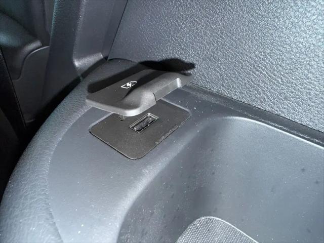 2024 Nissan Pathfinder SL FWD