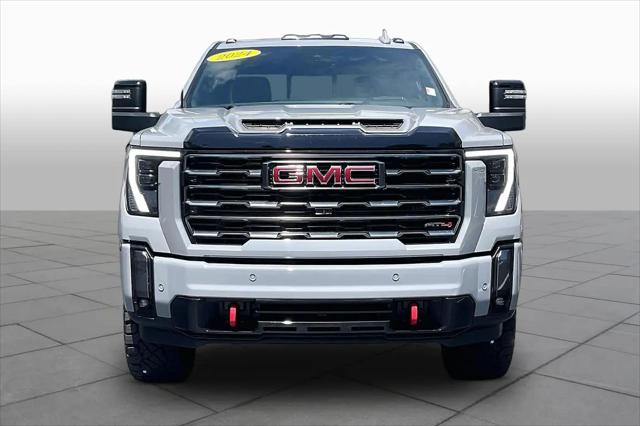 2024 GMC Sierra 2500HD 4WD Crew Cab Standard Bed AT4