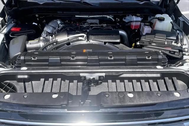 2024 GMC Sierra 2500HD 4WD Crew Cab Standard Bed AT4