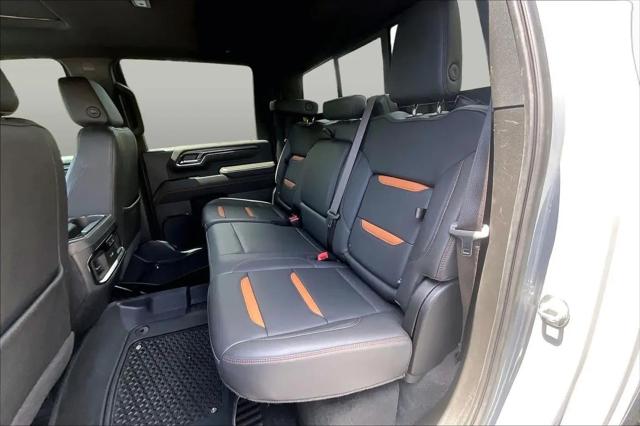 2024 GMC Sierra 2500HD 4WD Crew Cab Standard Bed AT4