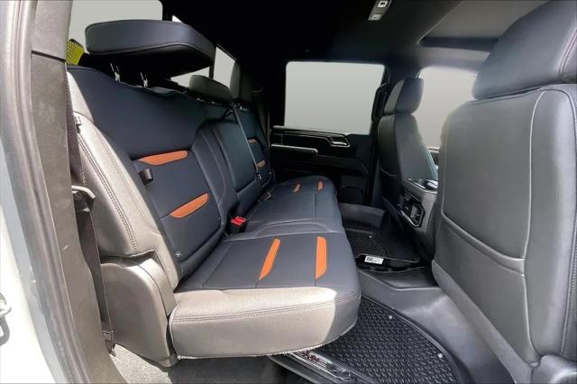 2024 GMC Sierra 2500HD 4WD Crew Cab Standard Bed AT4