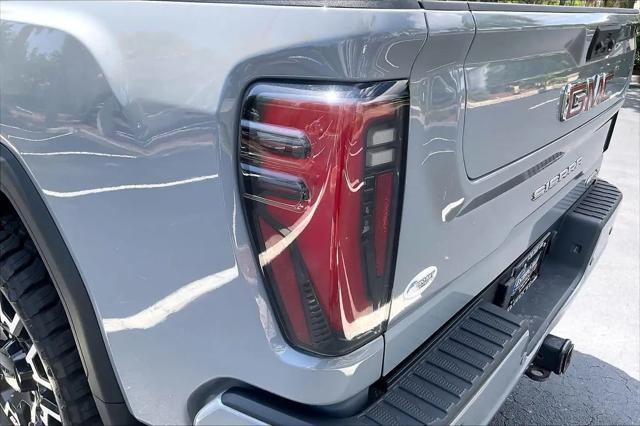2024 GMC Sierra 2500HD 4WD Crew Cab Standard Bed AT4