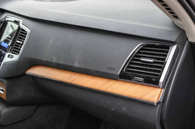 2024 Volvo XC90 Recharge T8 Plus Bright Theme 7-Seater