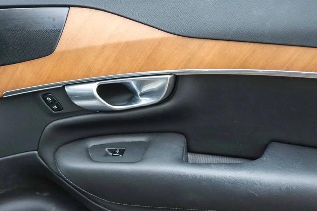2024 Volvo XC90 Recharge T8 Plus Bright Theme 7-Seater