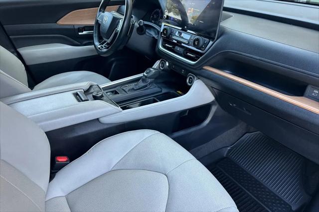 2024 Toyota Grand Highlander Platinum