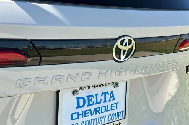 2024 Toyota Grand Highlander Platinum
