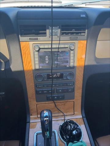 2011 Lincoln Navigator Standard