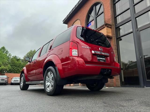 2010 Nissan Pathfinder SE