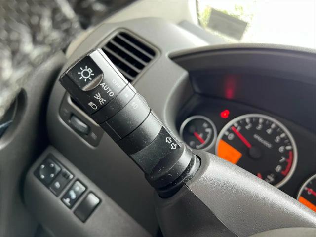 2010 Nissan Pathfinder SE