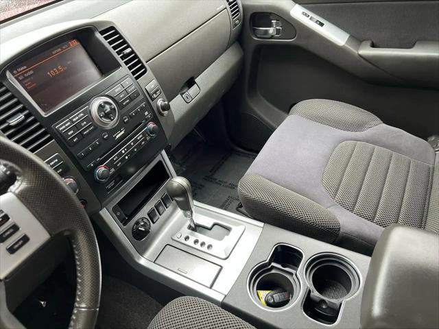 2010 Nissan Pathfinder SE