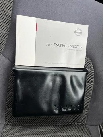 2010 Nissan Pathfinder SE