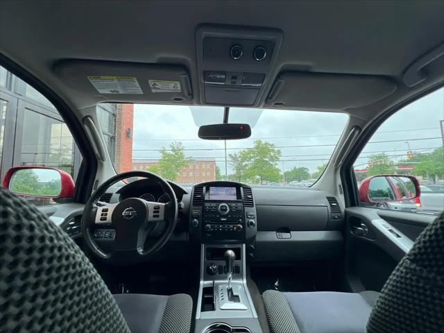 2010 Nissan Pathfinder SE