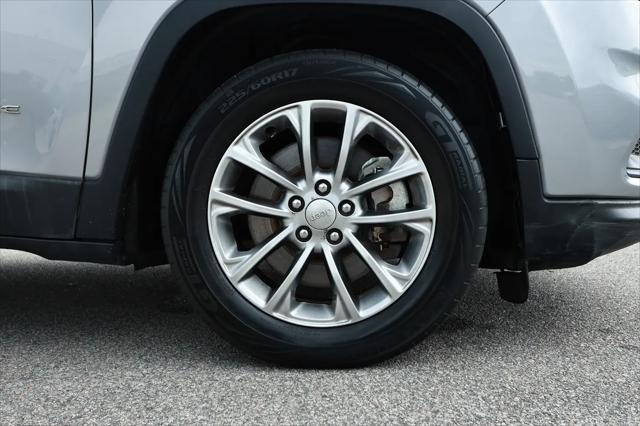 2019 Jeep Cherokee Latitude Plus FWD