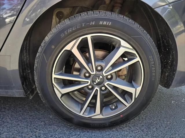2023 Kia Forte LXS