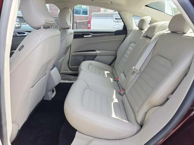 2017 Ford Fusion SE