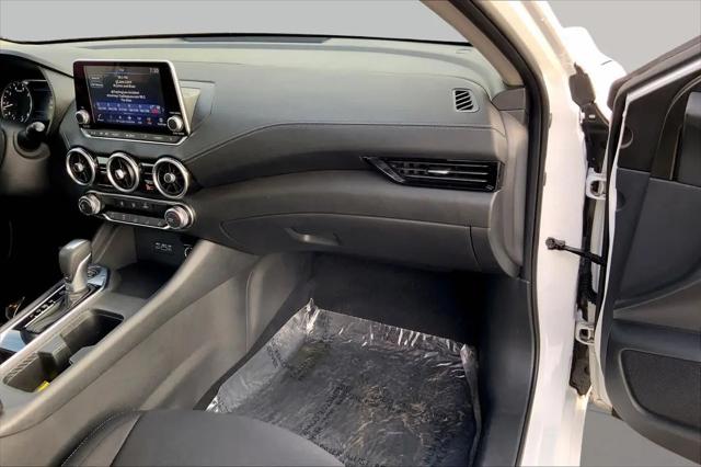 2022 Nissan Sentra SV Xtronic CVT