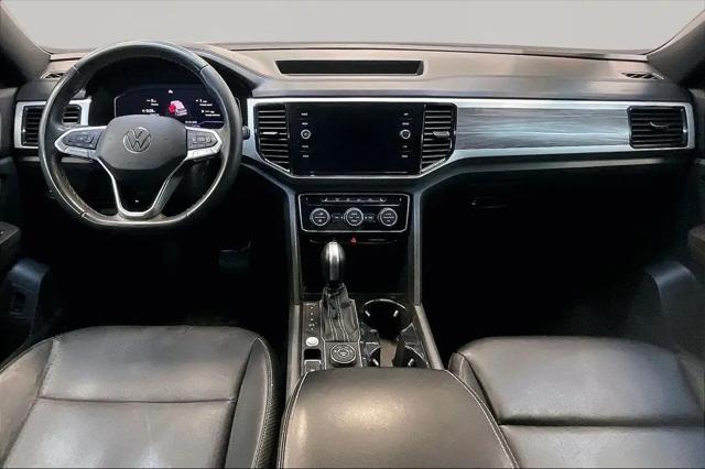 2023 Volkswagen Atlas Cross Sport 2.0T SE w/Technology